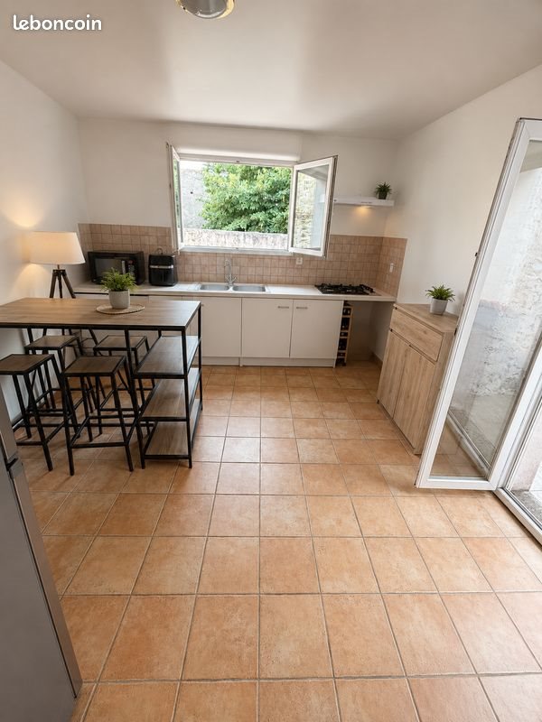 Appartement à louer, 98m², Villemoustaussou