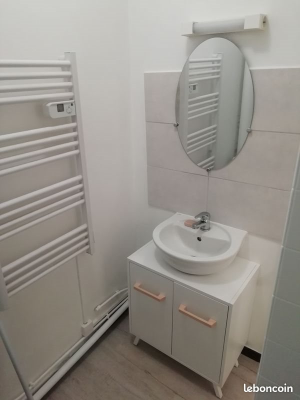 Appartement à louer, 25m², Bagnols-sur-Cèze