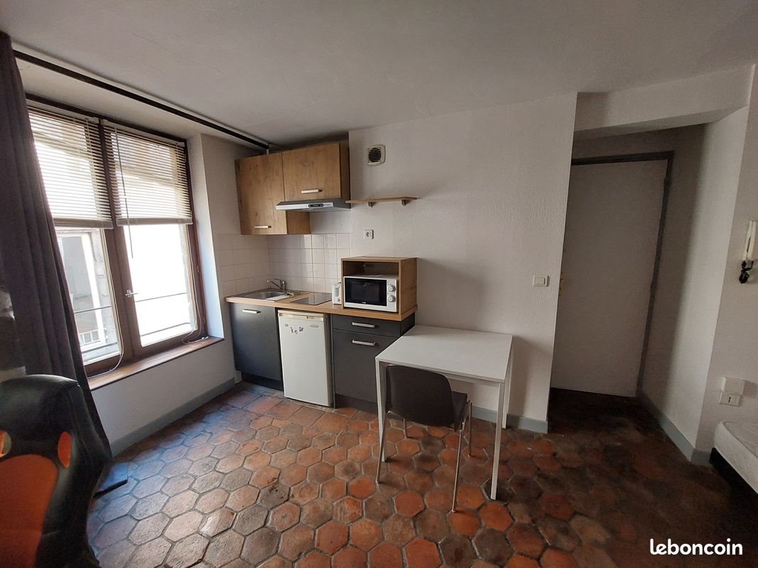 Appartement à louer, 21m², Clermont-Ferrand
