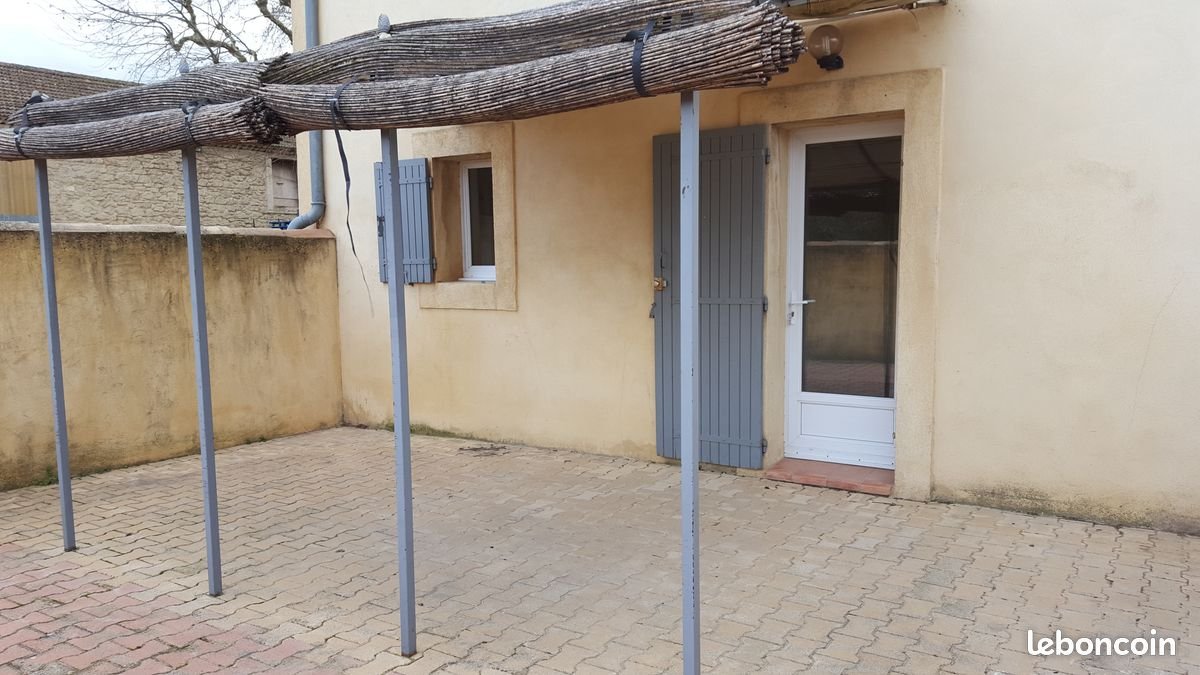 Appartement à louer, 39m², Alleins