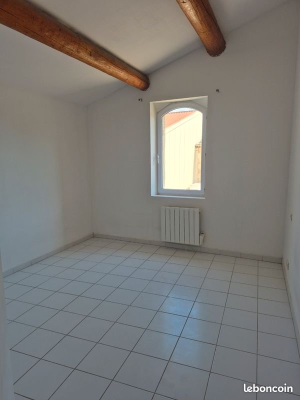 Appartement à louer, 39m², Alleins