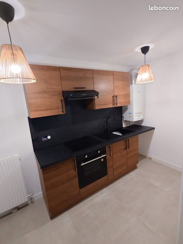 Appartement à louer, 28m², Valbonne
