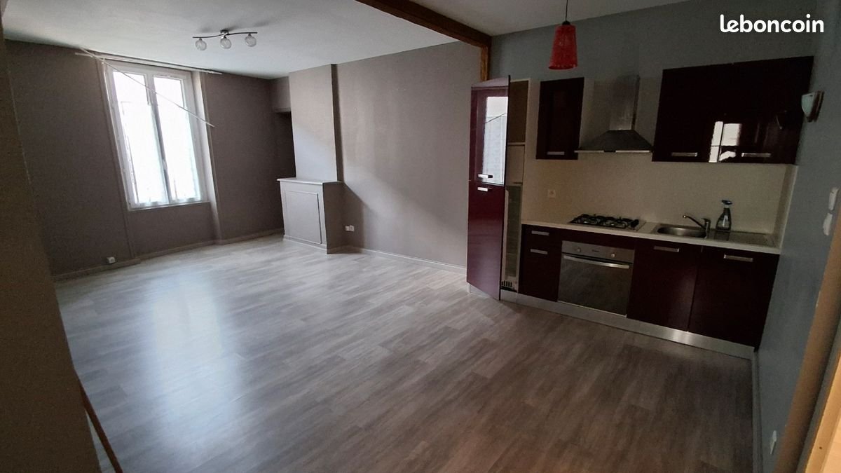 Appartement à louer, 90m², Pleumartin