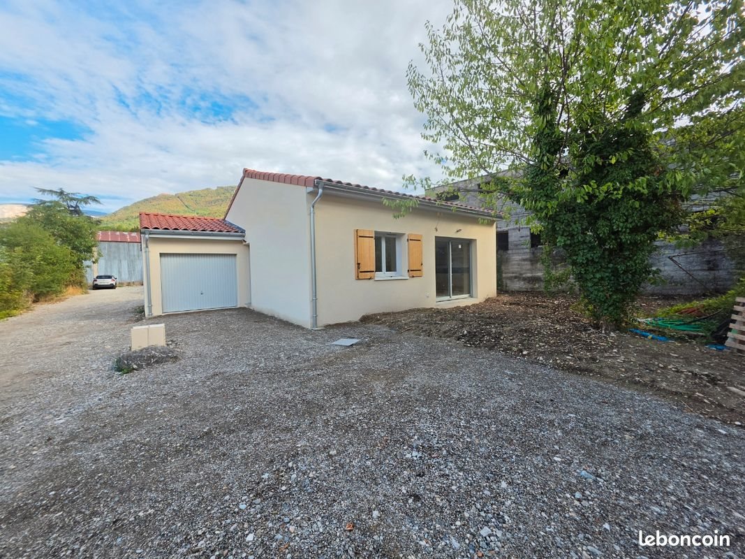 Maison à louer, 70m², Saint-Jean-en-Royans
