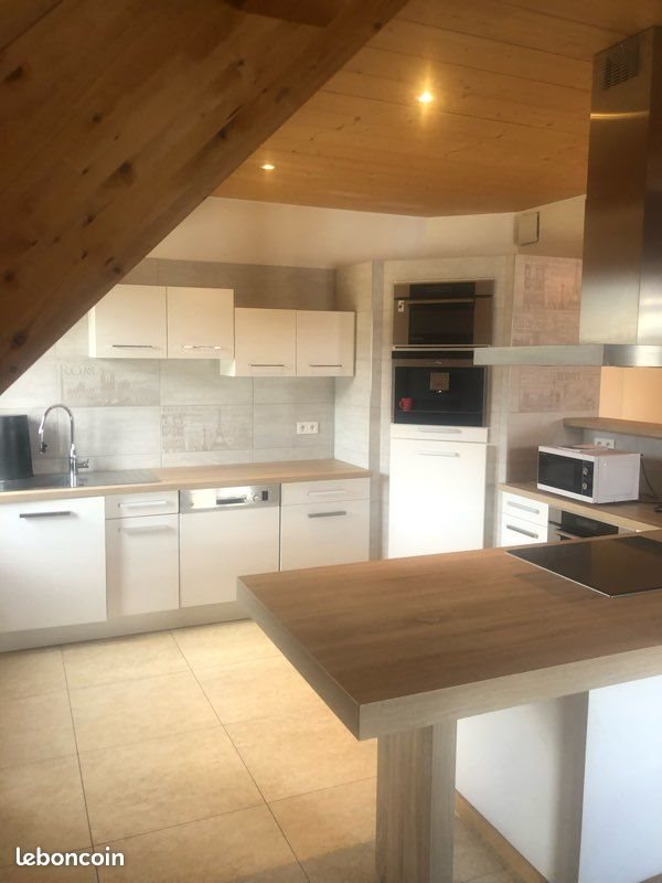 Appartement à louer, 78m², Montlebon