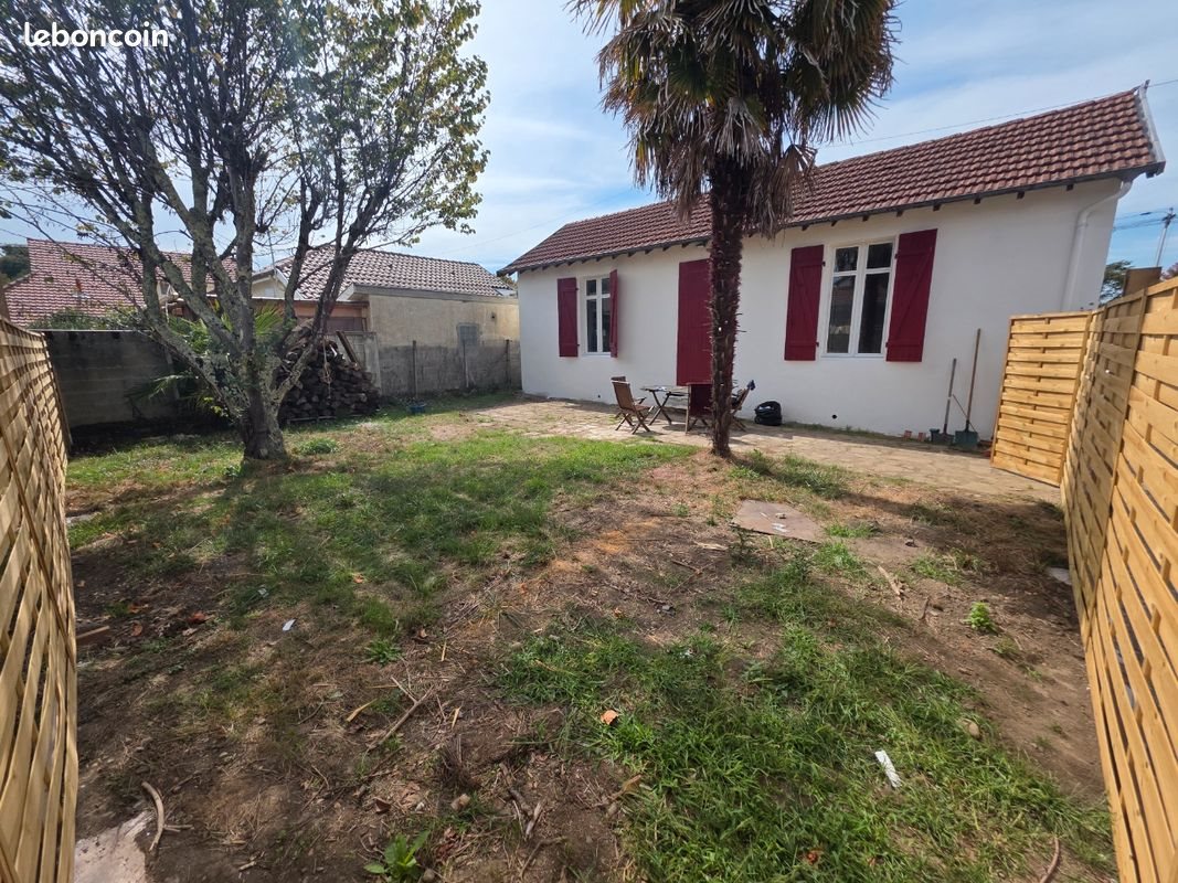 Maison à louer, 68m², Gelos
