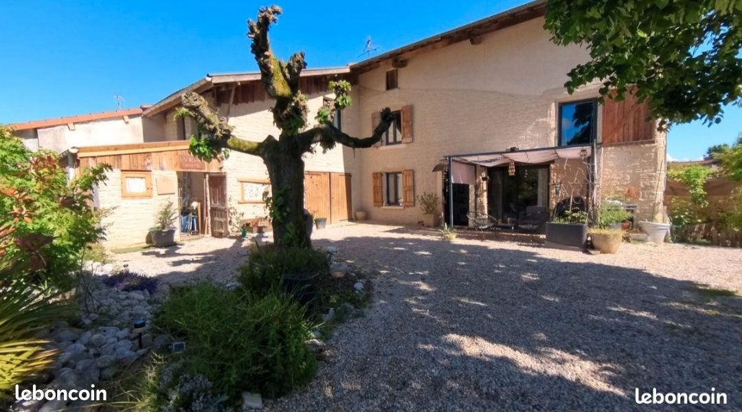 Maison à vendre, 143m², Hostun