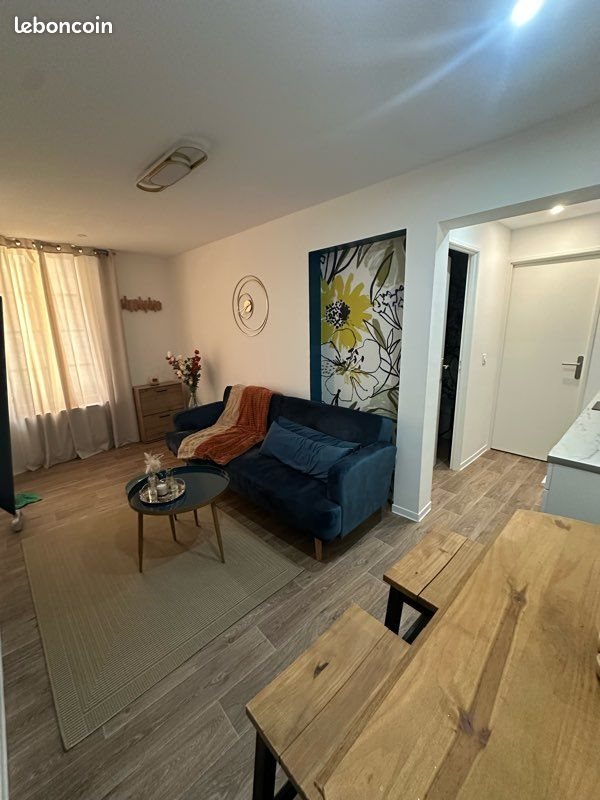 Appartement à louer, 30m², Niort