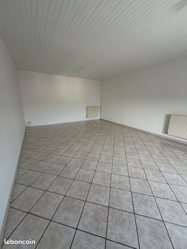 Appartement à louer, 90m², Harréville-les-Chanteurs