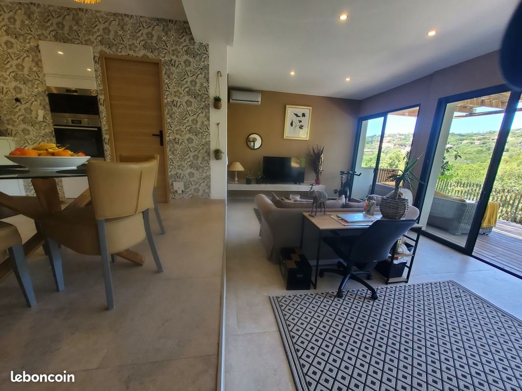 Appartement à louer, 85m², Pietrosella