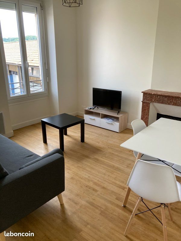 Appartement à louer, 43m², Sainte-Livrade-sur-Lot