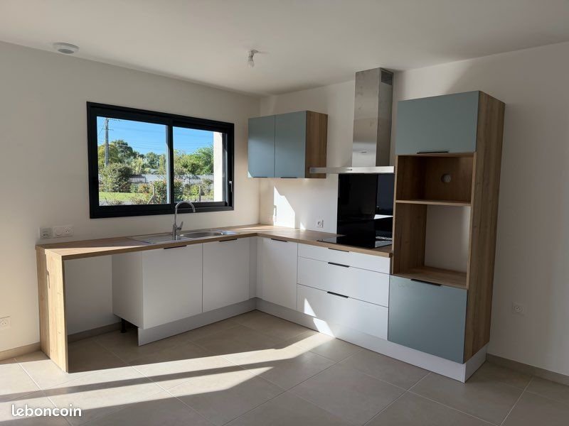 Maison à louer, 81m², Thénac