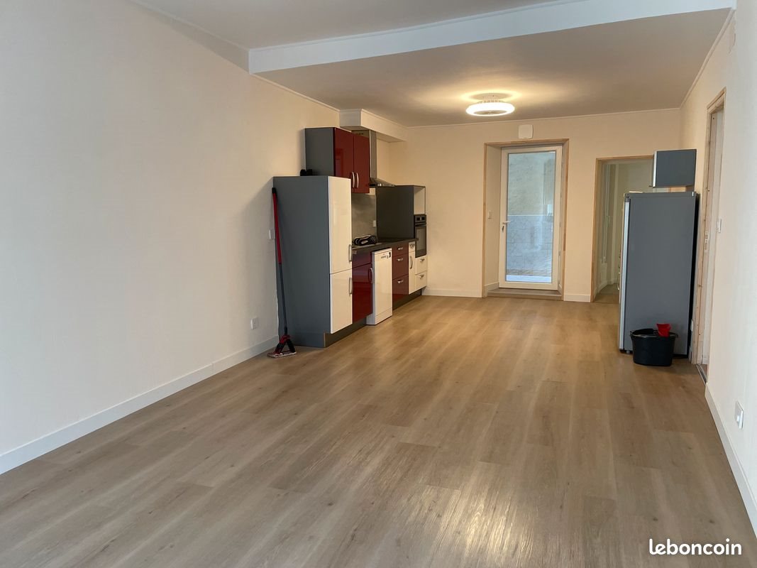 Appartement à louer, 71m², Marcigny