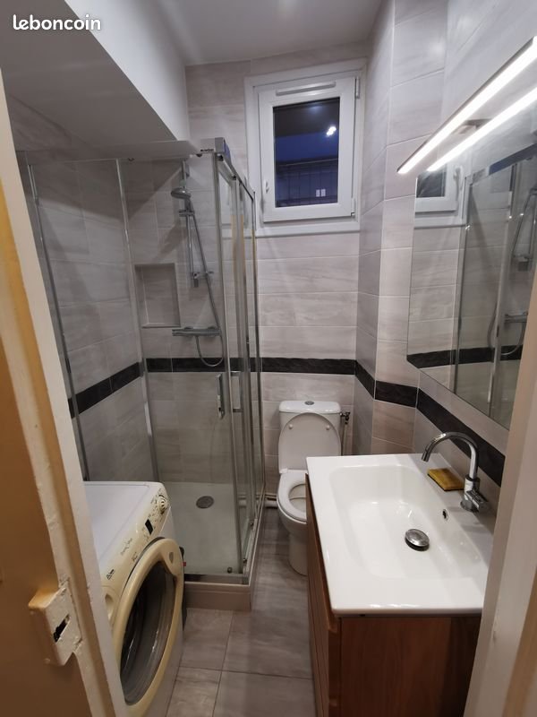 Appartement à louer, 19m², Courbevoie