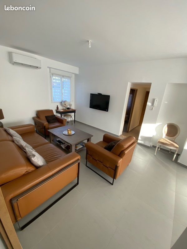Appartement à louer, 70m², Fréjus