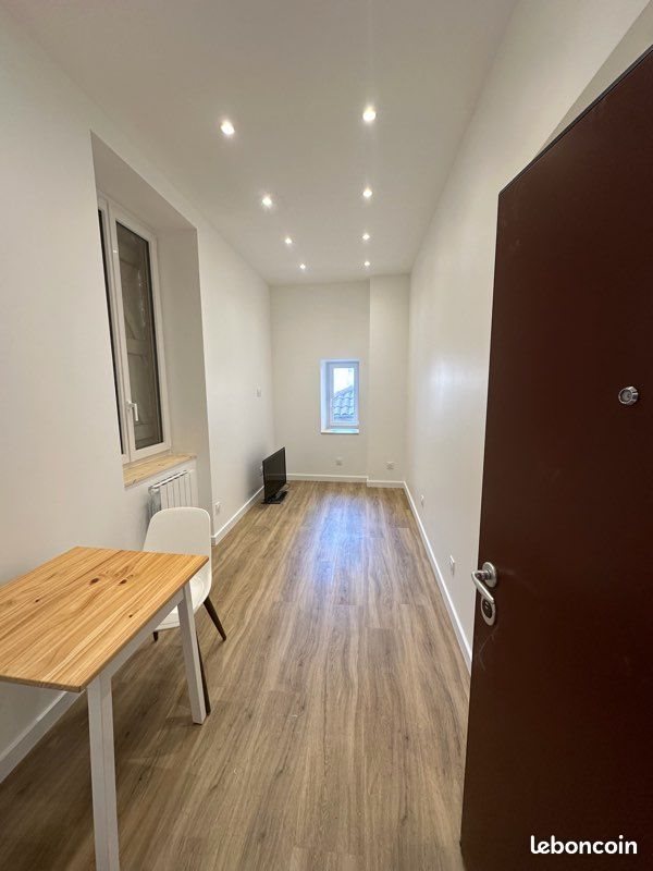 Appartement à louer, 35m², Neuville-sur-Saône