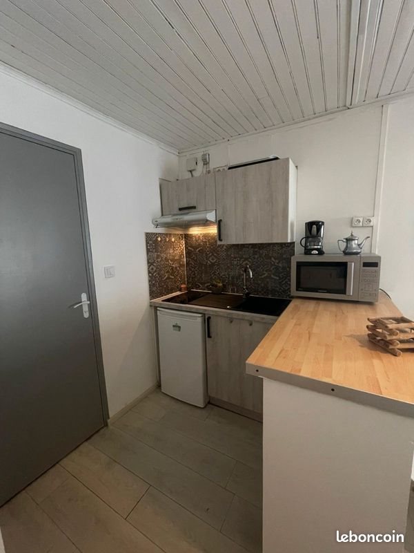 Appartement à louer, 17m², Nîmes
