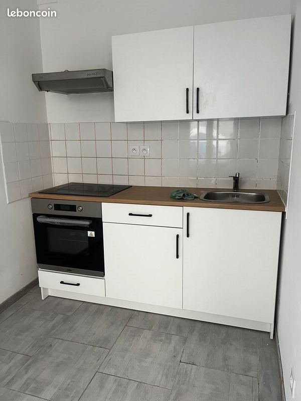 Appartement à louer, 67m², Saint-Julien-du-Sault
