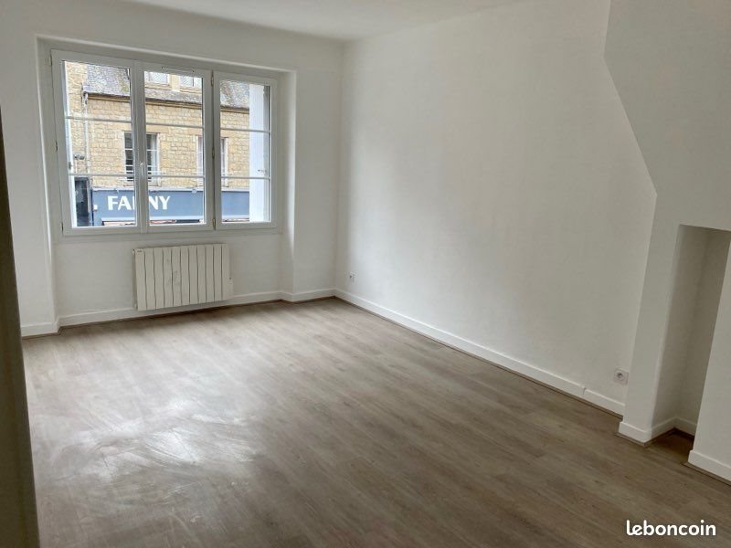 Appartement à louer, 45m², Saint-Hilaire-du-Harcouët