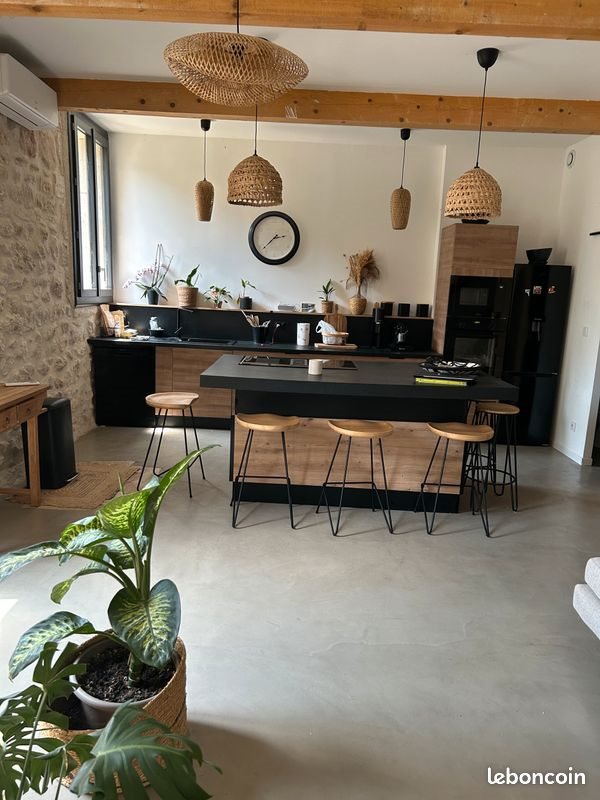 Appartement à louer, 90m², Sommières