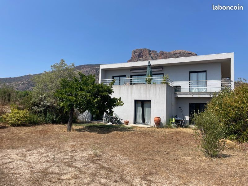 Maison à vendre, 180m², Afa