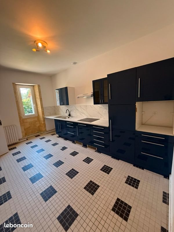 Maison à louer, 143m², Prignac-et-Marcamps