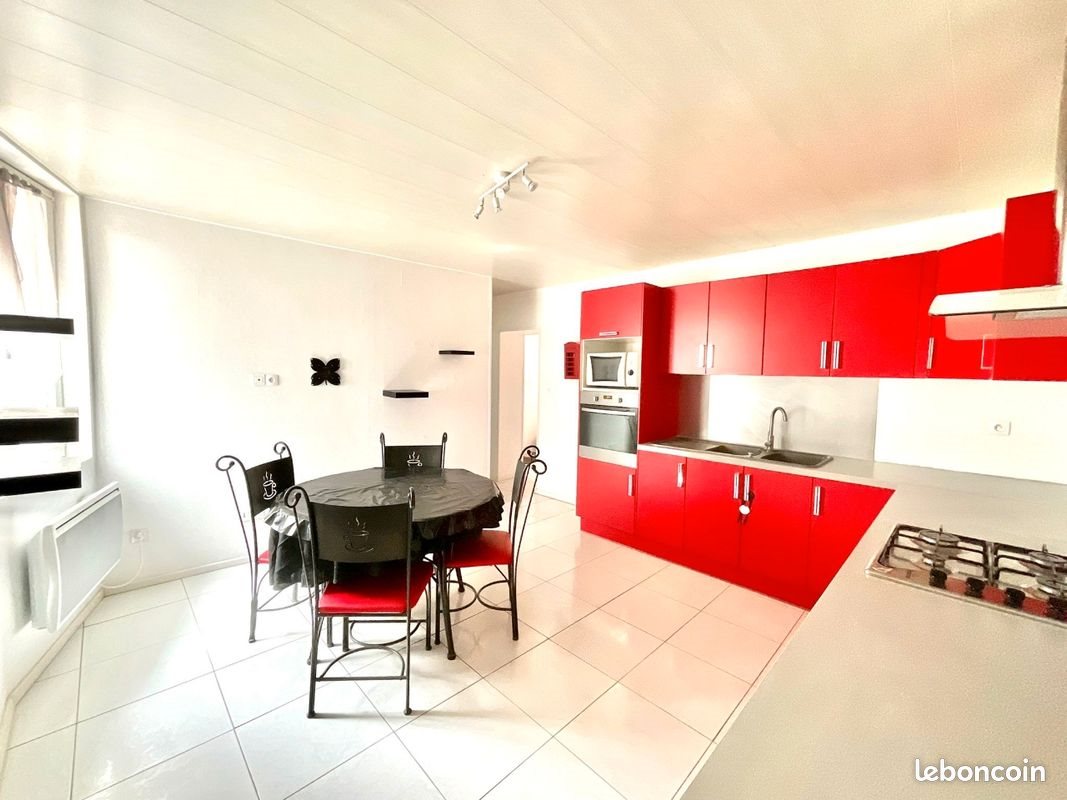 Maison à louer, 80m², Saint-Seurin-de-Cadourne