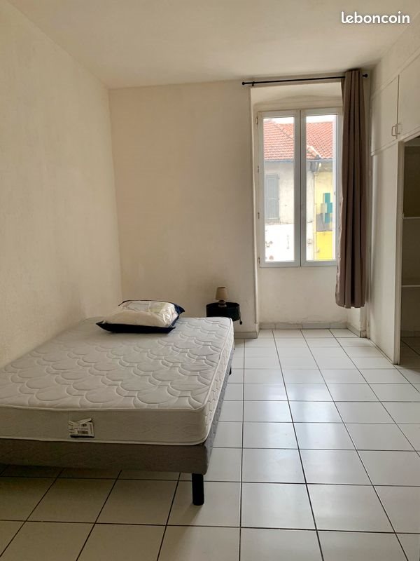 Appartement à louer, 45m², Alès