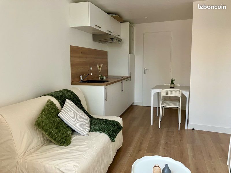 Appartement à louer, 13m², Saint-Genis-Laval