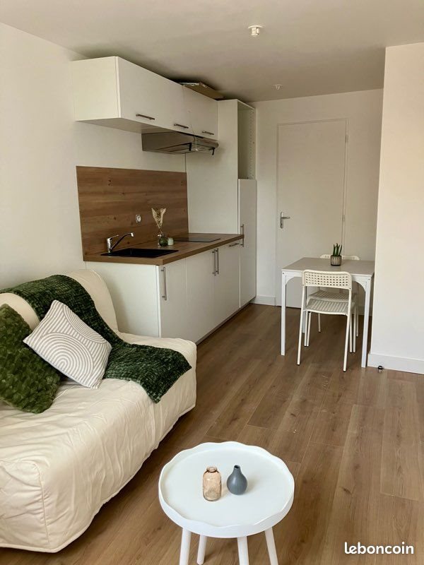Appartement à louer, 13m², Saint-Genis-Laval