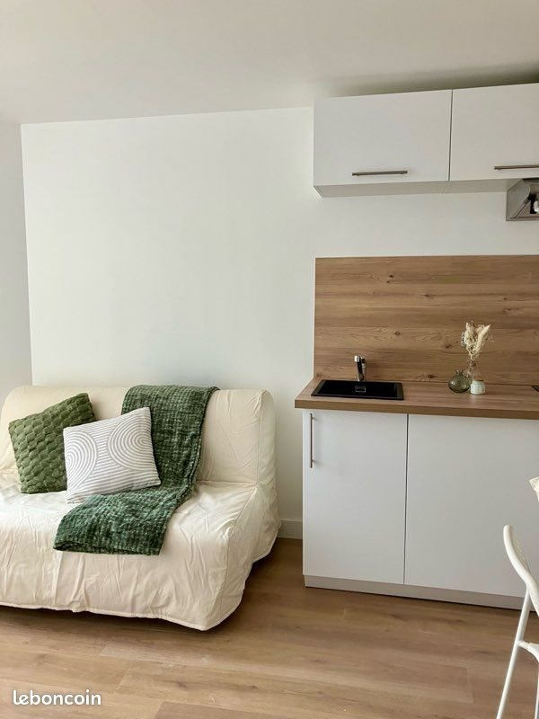 Appartement à louer, 13m², Saint-Genis-Laval