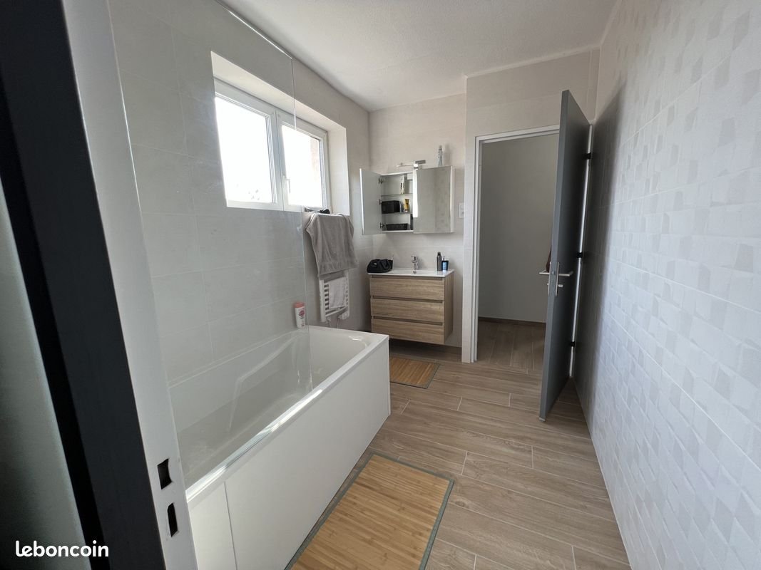 Maison à louer, 75m², Saulx
