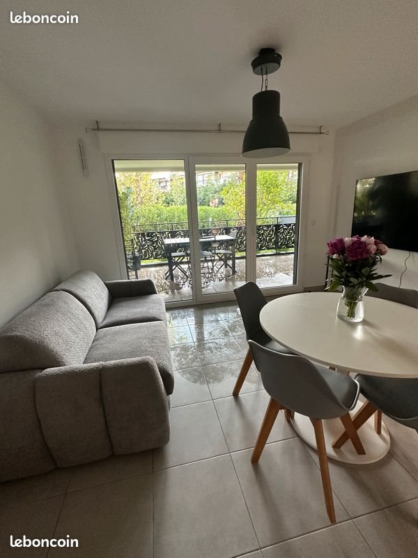 Appartement à louer, 40m², Villeneuve-Loubet