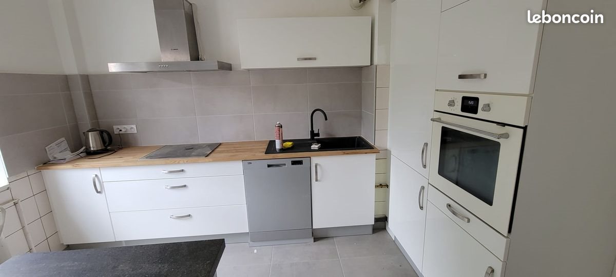 Appartement à louer, 140m², Buhl