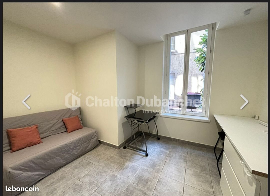 Appartement à louer, 18m², Roanne