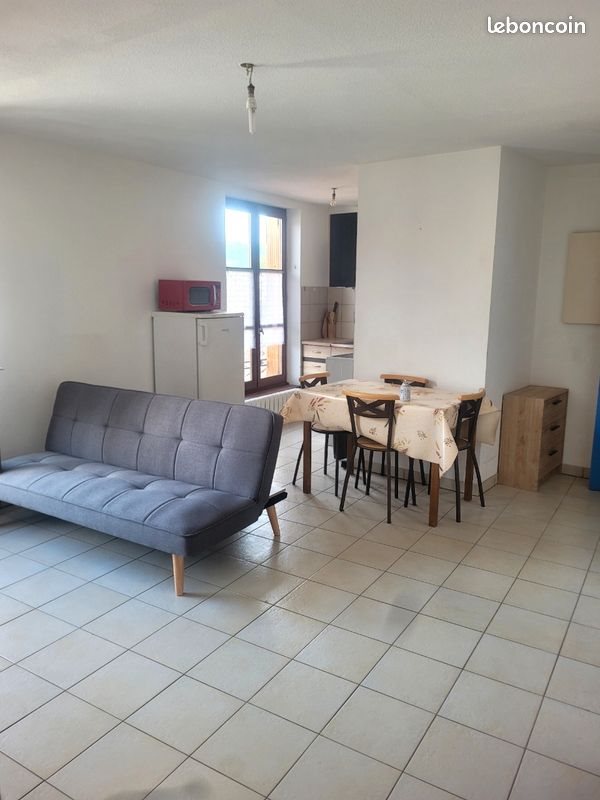 Appartement à louer, 45m², Le Malzieu-Ville