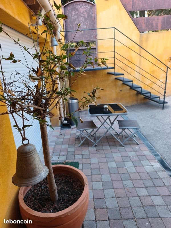 Appartement à louer, 23m², La Bouilladisse