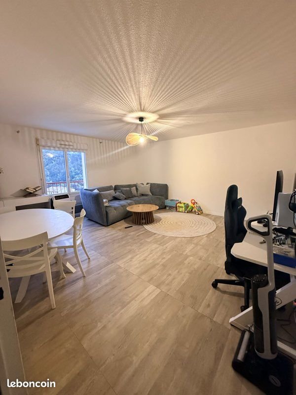 Appartement à louer, 84m², Puget-Théniers