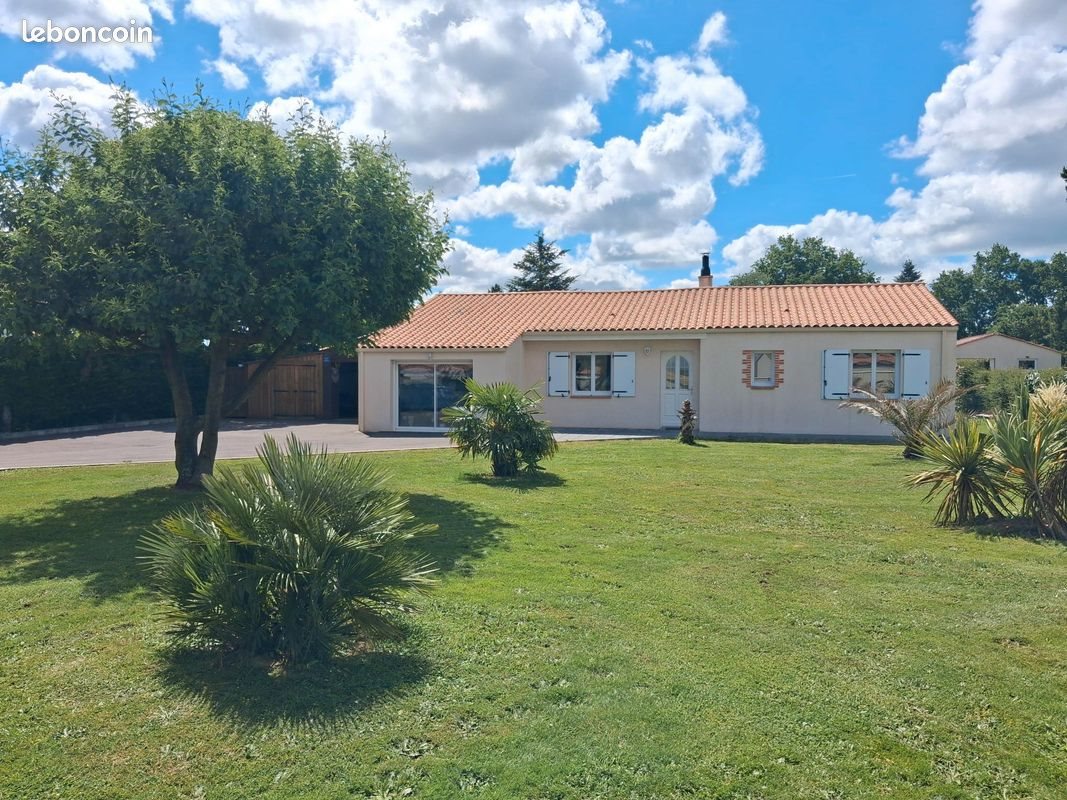 Maison à vendre, 117m², Château-Guibert