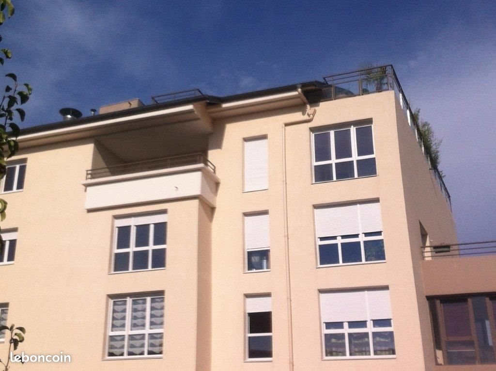 Appartement à louer, 70m², Décines-Charpieu