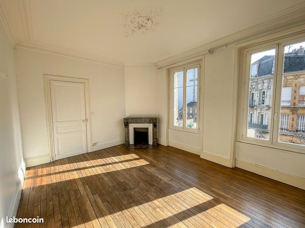 Appartement à louer, 74m², Charleville-Mézières