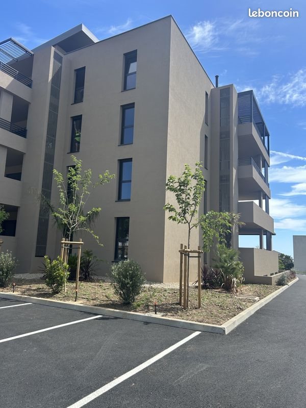 Appartement à louer, 83m², Borgo