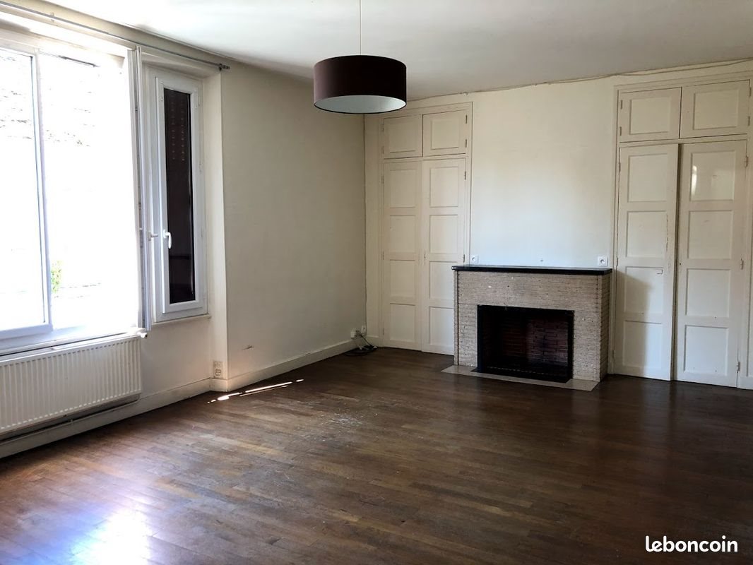 Maison à louer, 63m², Nérondes