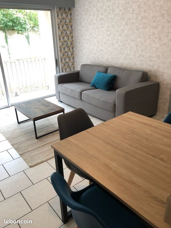 Appartement à louer, 57m², Parthenay