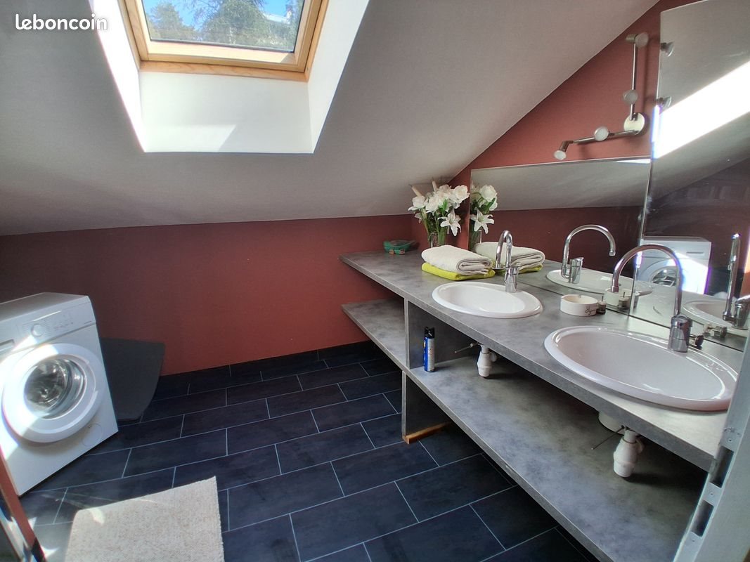 Appartement à louer, 80m², Aubenas