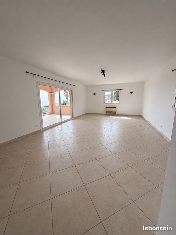 Appartement à louer, 180m², Ajaccio