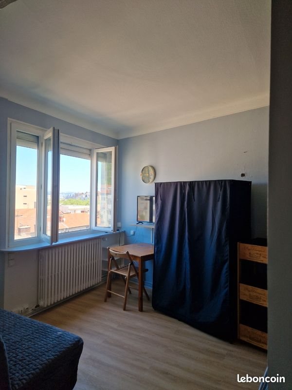 Appartement à louer, 17m², Saint-Etienne