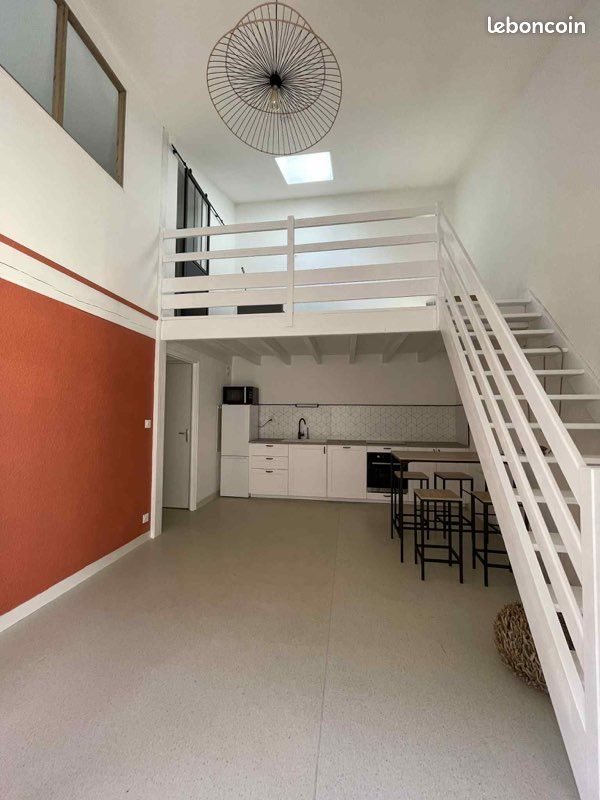 Appartement à louer, 56m², Rochefort