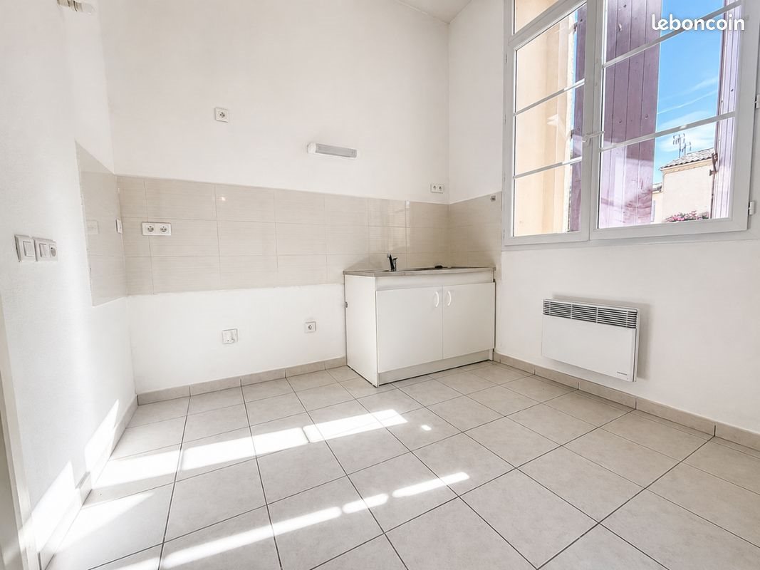 Appartement à louer, 28m², Uchaud