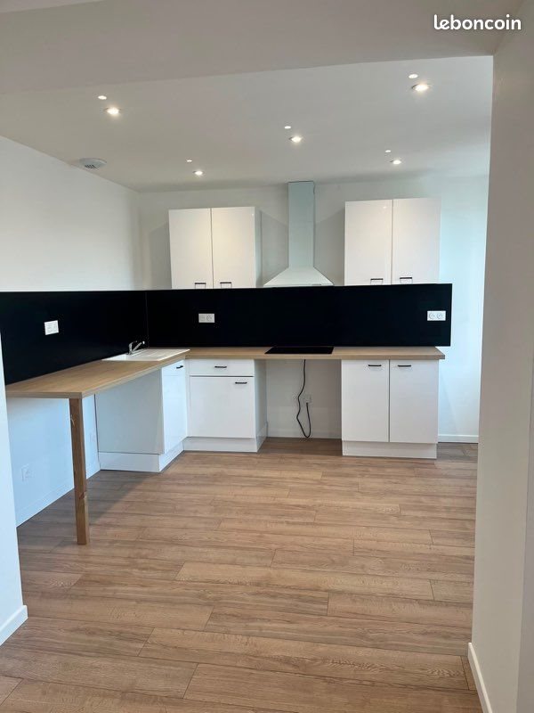 Appartement à louer, 65m², Saint-Symphorien-sur-Coise